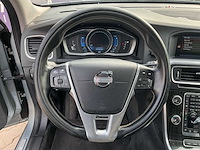 2013 - volvo - v60 - 2.4 d6 awd pl.i.pu.l - personenauto - afbeelding 14 van  28