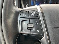 2013 - volvo - v60 - 2.4 d6 awd pl.i.pu.l - personenauto - afbeelding 17 van  28