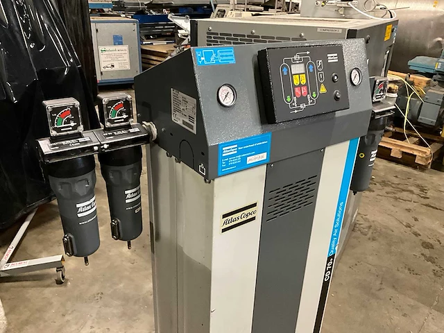 2013 atlas copco ga18+ / cd70+ schroefcompressor met luchtdroger - afbeelding 8 van  19