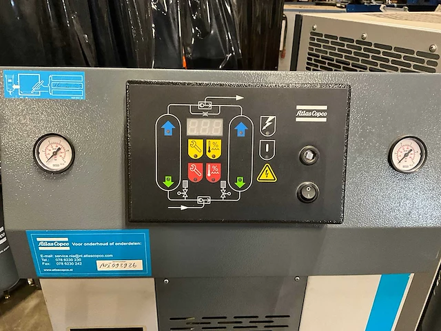 2013 atlas copco ga18+ / cd70+ schroefcompressor met luchtdroger - afbeelding 9 van  19