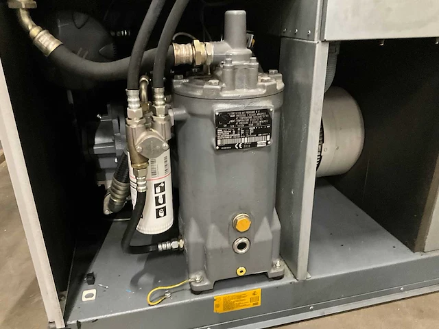 2013 atlas copco ga18+ / cd70+ schroefcompressor met luchtdroger - afbeelding 16 van  19