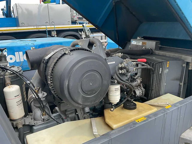 2013 atlas copco xas137 compressor aanhangwagen - afbeelding 12 van  15