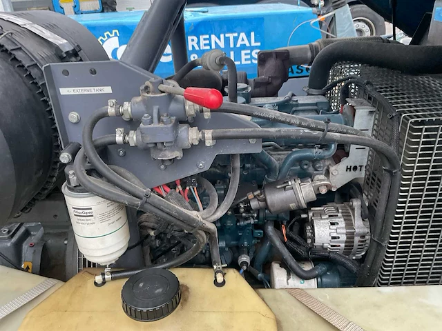 2013 atlas copco xas137 compressor aanhangwagen - afbeelding 13 van  15