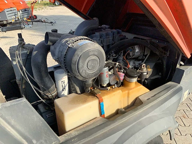 2013 atlas copco xas57 compressor aanhangwagen - afbeelding 2 van  16