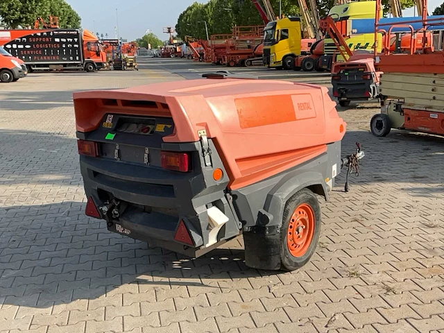 2013 atlas copco xas57 compressor aanhangwagen - afbeelding 18 van  22