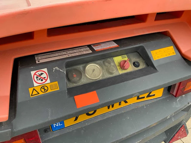 2013 atlas copco xas97 luchtcompressor - afbeelding 12 van  14