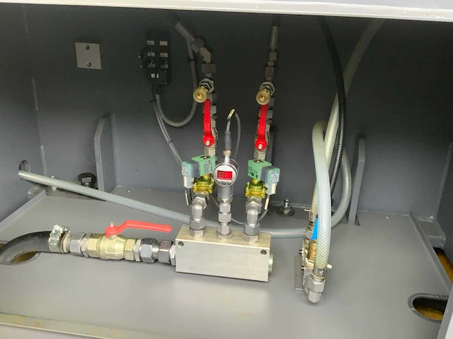 2013 axa vcc720 cnc bewerkingscentrum - afbeelding 8 van  22