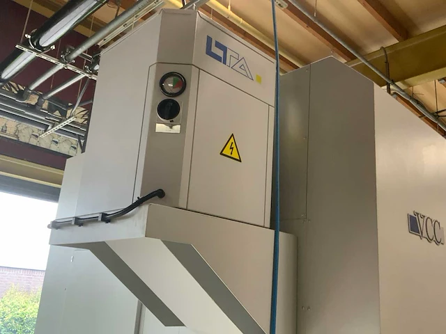 2013 axa vcc720 cnc bewerkingscentrum - afbeelding 14 van  22