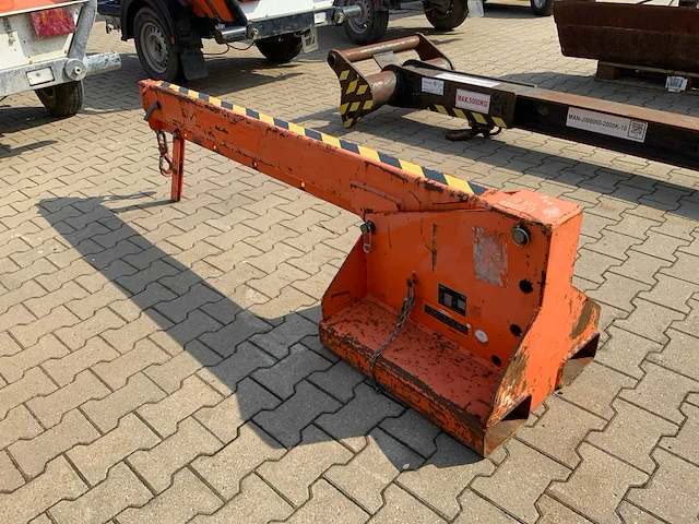 2013 bauer kth “s” 2,5 heftruck hijsjib / hijsarm - afbeelding 2 van  5