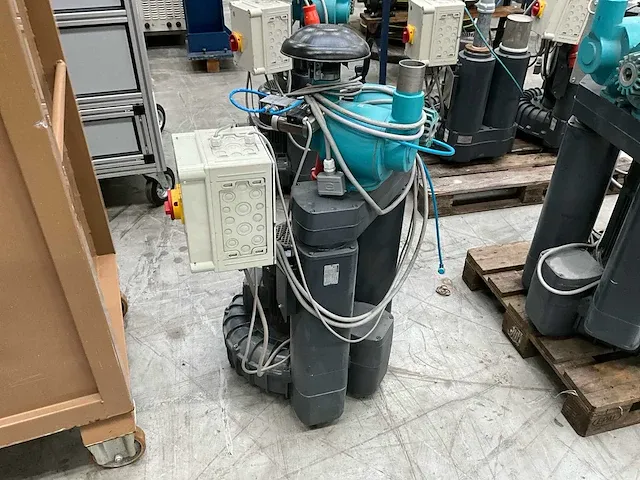 2013 becker sv 5.690/2-510 vacuümpomp - afbeelding 2 van  5