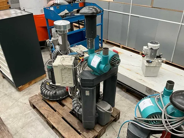 2013 becker sv 5.690/2-510 vacuümpomp. - afbeelding 1 van  7