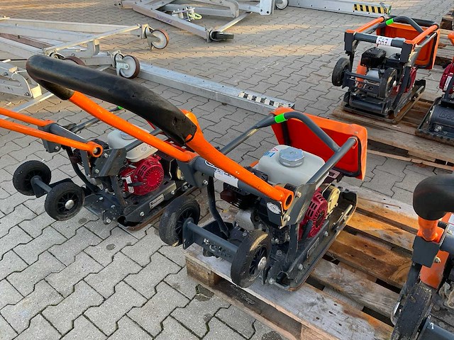 2013 belle fc3612e trilplaat - afbeelding 1 van  8