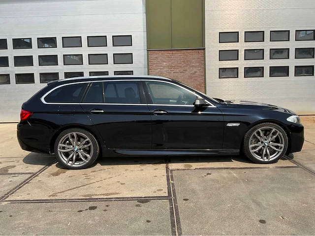 2013 bmw 5-serie touring m550xd personenauto - afbeelding 67 van  72