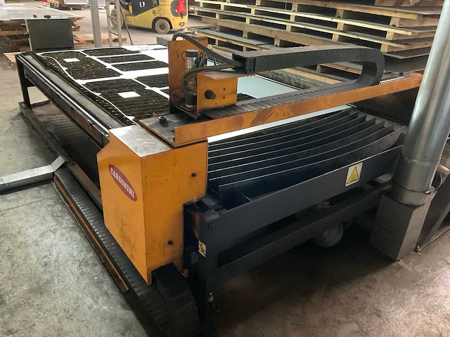 2013 carbonini plasmasnijmachine - afbeelding 6 van  8