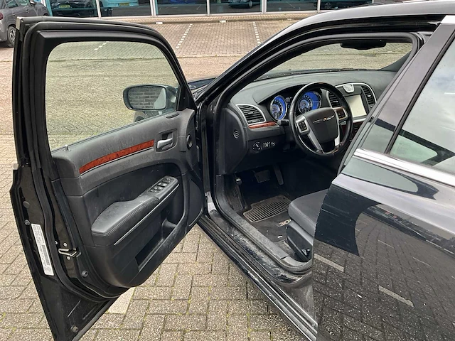 2013 chrysler 300 c personenauto - afbeelding 5 van  27