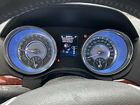 2013 chrysler 300 c personenauto - afbeelding 8 van  27