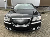 2013 chrysler 300 c personenauto - afbeelding 12 van  27