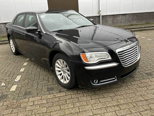 2013 chrysler 300 c personenauto - afbeelding 21 van  27