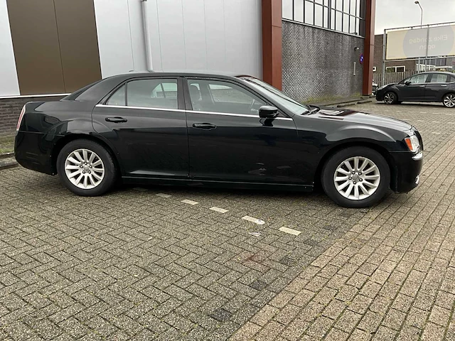 2013 chrysler 300 c personenauto - afbeelding 22 van  27