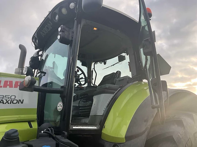 2013 claas axion 950 c-matic vierwielaangedreven landbouwtractor - afbeelding 29 van  49