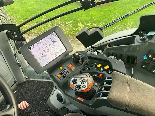 2013 claas axion 950 c-matic vierwielaangedreven landbouwtractor - afbeelding 37 van  49