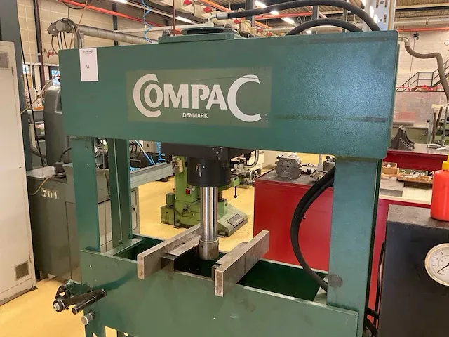 2013 compac ep40-d g5 hydraulische pers - afbeelding 15 van  19