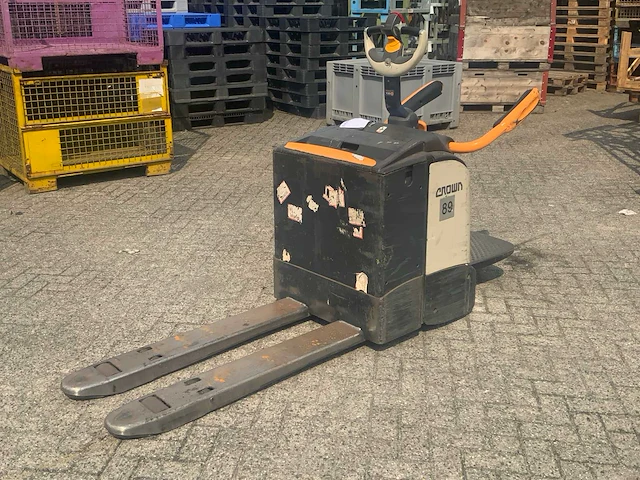2013 crown wt-3040 stapelaar - afbeelding 1 van  24
