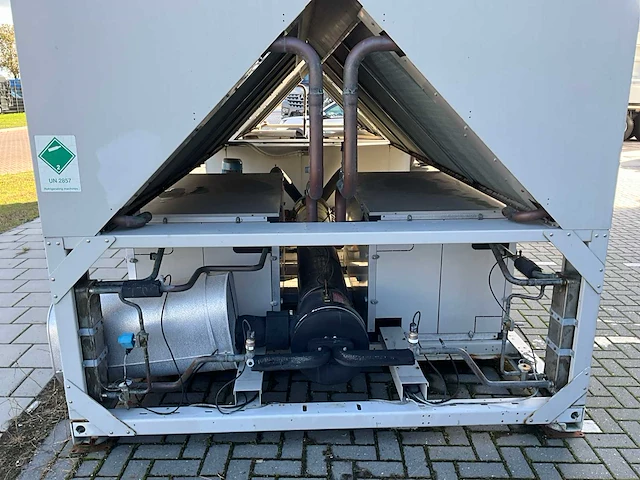 2013 daikin ewad300d-xr007 koelinstallatie - afbeelding 15 van  21
