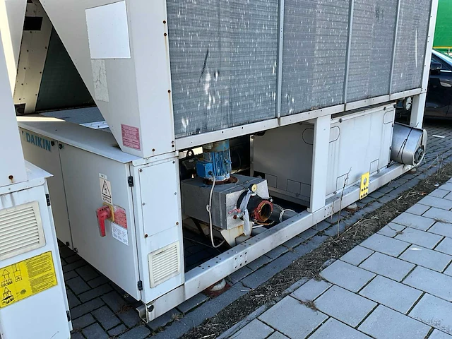 2013 daikin ewad300d-xr007 koelinstallatie - afbeelding 19 van  21