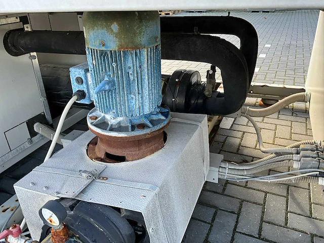 2013 daikin ewad300d-xr007 koelinstallatie - afbeelding 2 van  19
