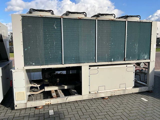 2013 daikin ewad300d-xr007 koelinstallatie - afbeelding 12 van  19