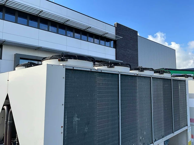 2013 daikin ewad300d-xr007 koelinstallatie - afbeelding 14 van  19
