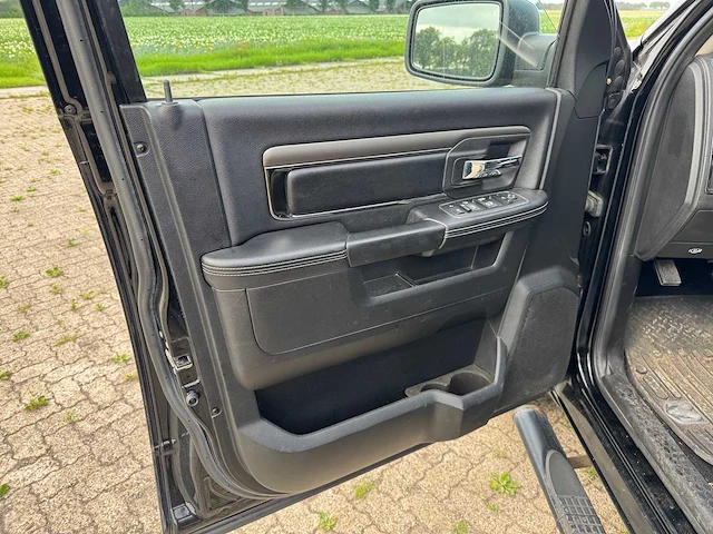 2013 dodge ram 1500 5.7 v8 cc 5'7 - afbeelding 11 van  29