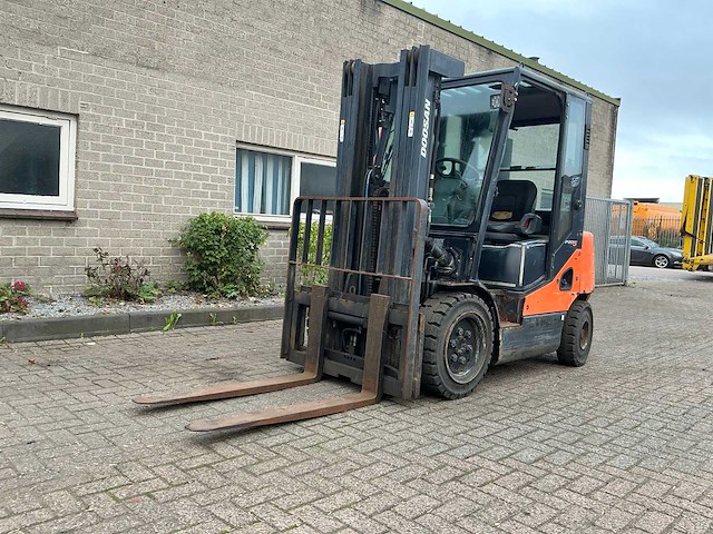 2013 doosan d30s-5 vorkheftruck - afbeelding 1 van  39