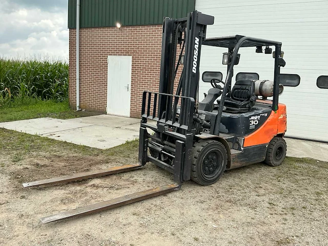 2013 doosan lp / g30e-5 vorkheftruck - afbeelding 1 van  38