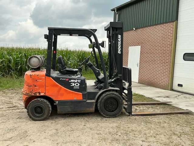 2013 doosan lp / g30e-5 vorkheftruck - afbeelding 27 van  38