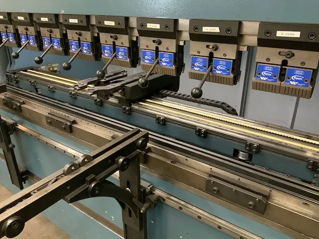 2013 durma ad-s 30175 cnc kantbank - afbeelding 12 van  17
