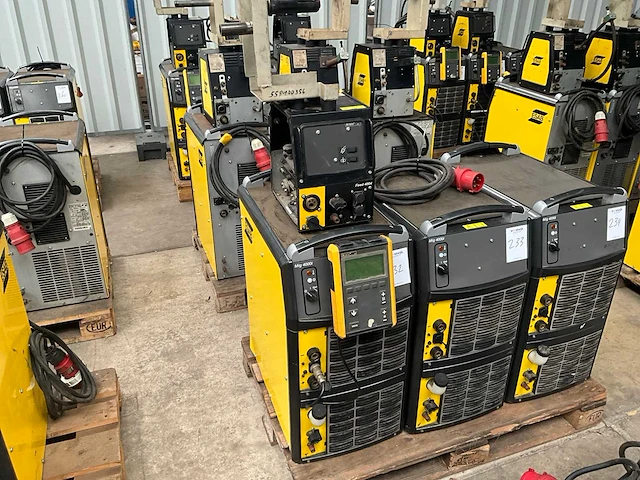 2013 esab mig 4000iw mig lasapparaat - afbeelding 1 van  8
