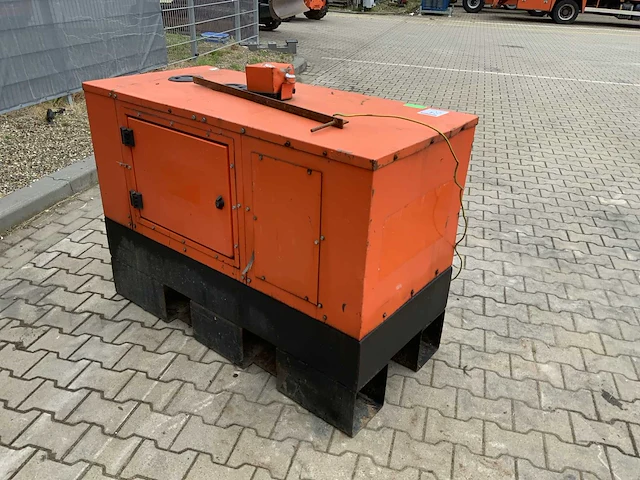 2013 europower generators eps113tde stroom aggrgaat 11 kva - afbeelding 7 van  12