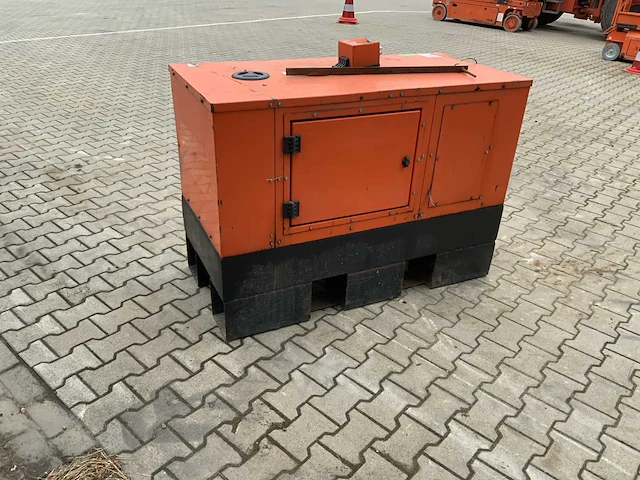 2013 europower generators eps113tde stroom aggrgaat 11 kva - afbeelding 9 van  12