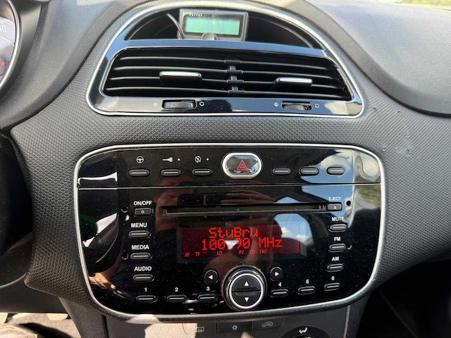 2013 fiat punto evo personenauto - afbeelding 4 van  14