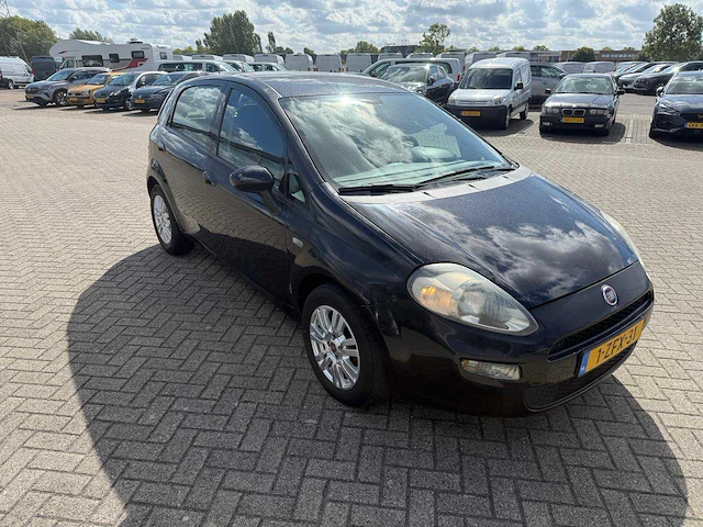2013 fiat punto evo personenauto - afbeelding 7 van  14