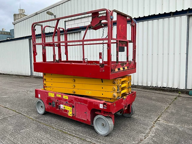 2013 genie gs-2646 schaarhoogwerker - afbeelding 1 van  13