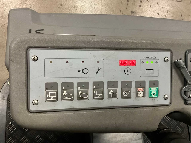 2013 hako hako-jonas 1500e opzit veegmachine - afbeelding 12 van  12