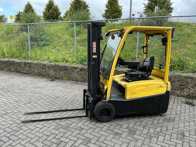 2013 hyster j1.6 vorkheftruck - afbeelding 1 van  33