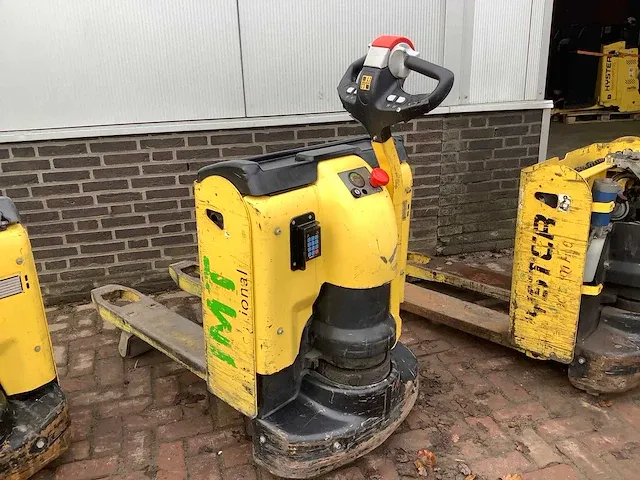 2013 hyster p1.6 elektrische palletwagen - afbeelding 1 van  6