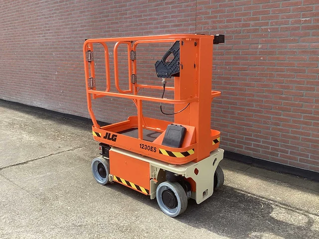 2013 jlg 1230es hoogwerker - afbeelding 3 van  8