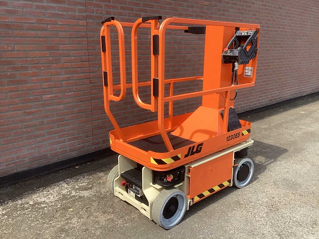 2013 jlg 1230es hoogwerker - afbeelding 4 van  8