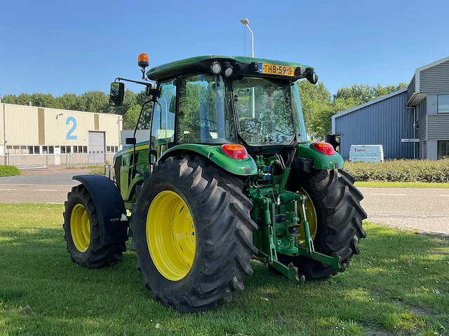 2013 john deere 5100m vierwielaangedreven landbouwtractor - afbeelding 23 van  29
