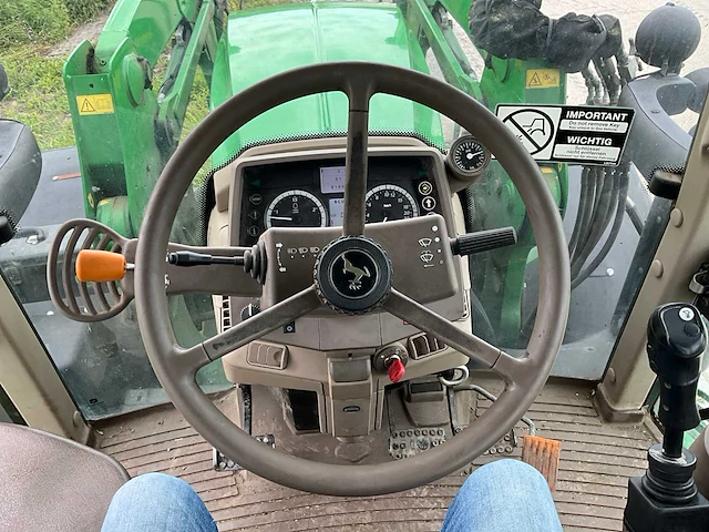 2013 john deere 6130m vierwielaangedreven landbouwtractor met voorlader - afbeelding 33 van  43